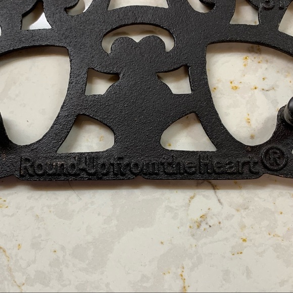 Pampered Chef Roundup From The Heart Trivet - Picture 6 of 7